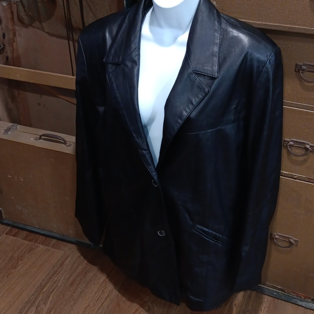 DAMSELLE LEATHER COAT.   #5610
